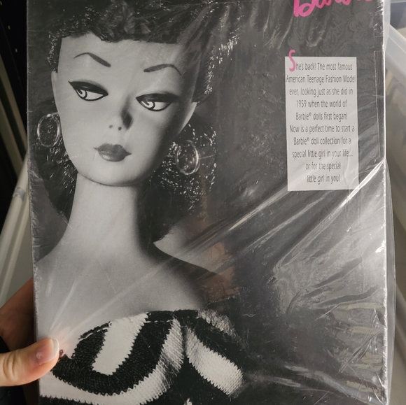Barbie - Picture 2 of 3